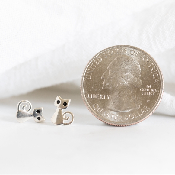 Haunted Cat Studs - Picture 6 of 7